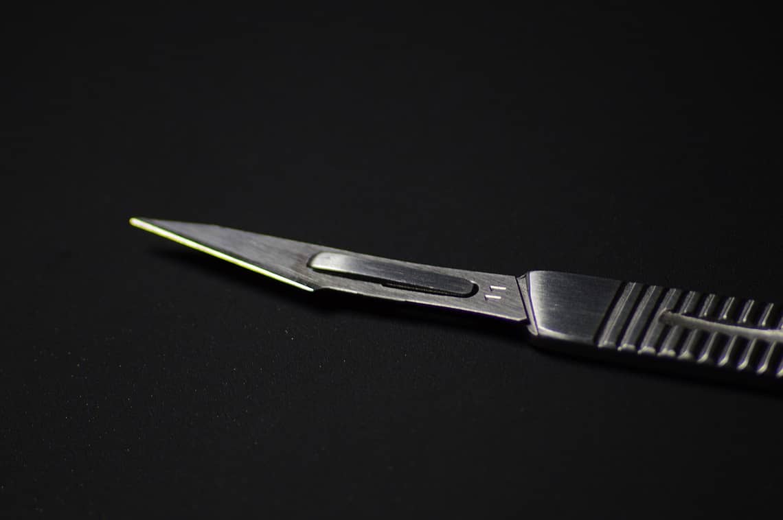 surgery knife