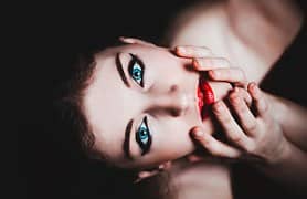 woman with red lipstick